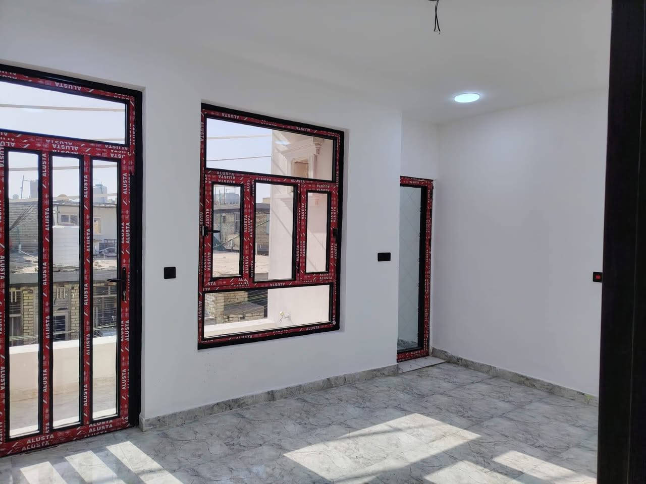 متوفر دار للبيع البوعيثه مجمع السلطان الثالث 50 طابقين زيرو
سعره جدا مناسب. 82

***********
