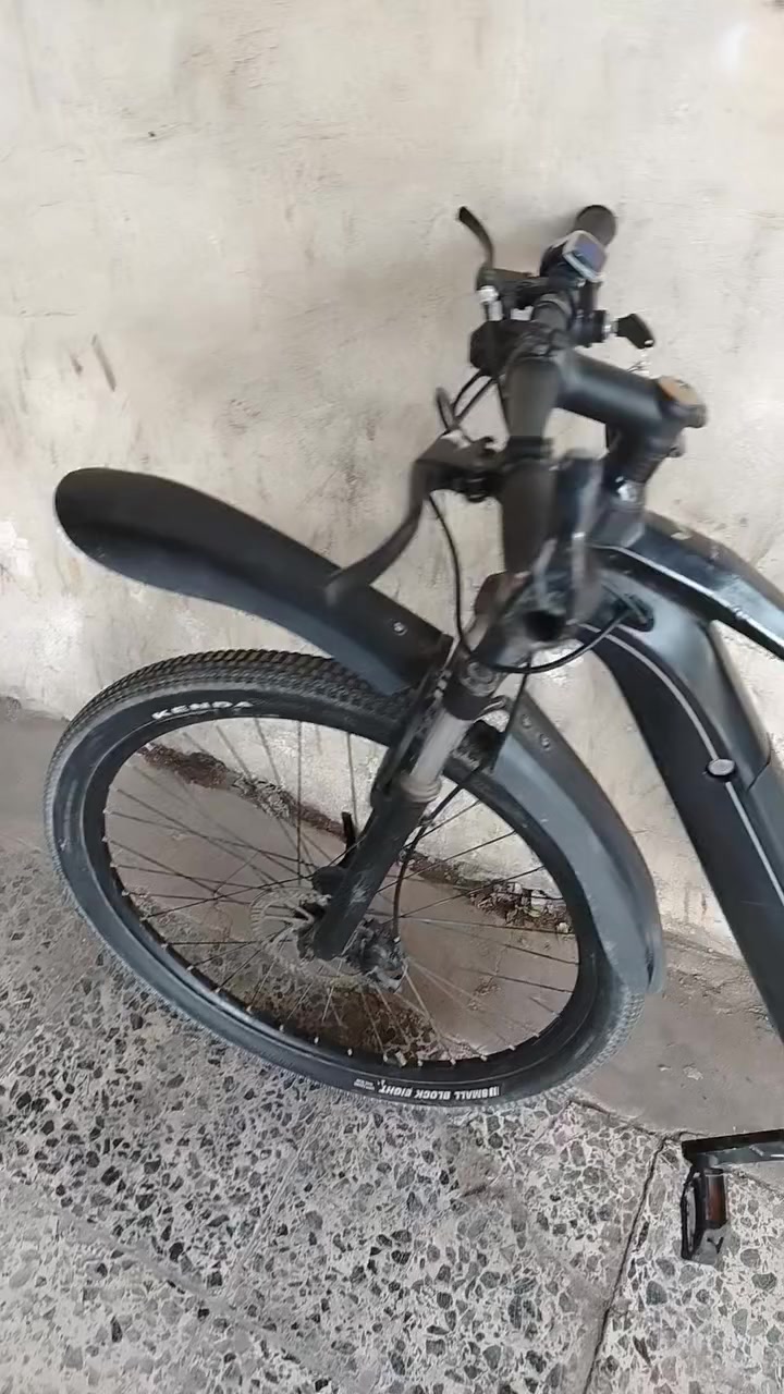 مواصفات
بطاريه 10 ملي امبير
36 V
ملف 500 واط
سرعتها 40
شحن الوحده تمشي 30 الا 35 كيلومتر
السعر 400 وبي مجال
رقم الواتساب
***********
