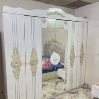 غرفة نوم • للبيع • تواصل خاص