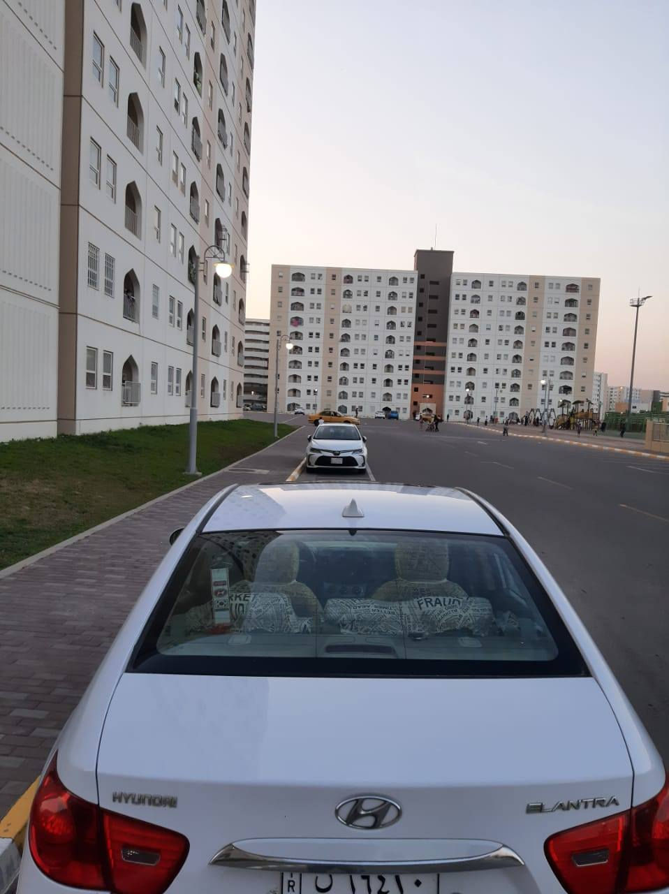 النتره موديل 2010 وارد امريكي  اريدها  ابشدة وبيها مجال قليل السياره بسمي  الحد 27  رقم التليفون ***********
