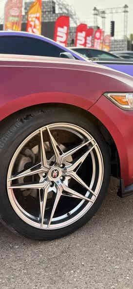 سلام عليكم  
تخم ويل فورجت قياس 20 نضافة 95% 
تك واحد فقط بي عواج من الوجه (مضروب حافة) 
اما الباقي مكفول من اللحيم ولفطر 
استفسار على رقمي مكاني بغداد وموجود توصيل 
***********
