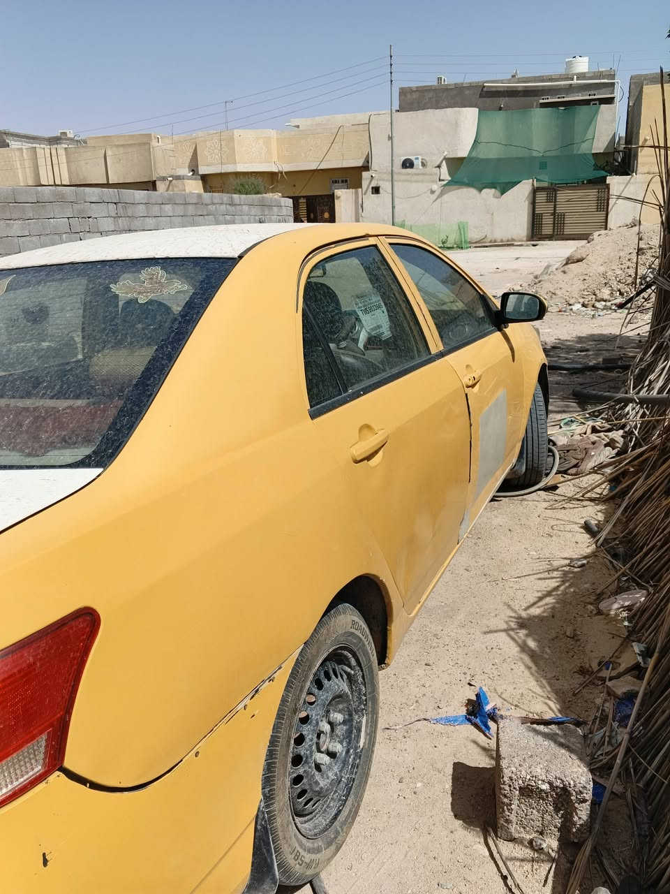 سلام عليكم BYD2013 سياره مكينه بالكارتون كير ما بيه شي حداده 100% كهربائيات كلها شغاله تخم تاير تخم ويلات فيت لم جديد مسطره جديده سلف جديد دينمو جديد  سياره  ما بيها شي علما سياره متروكه الها فتره  سياره ما اندل راعيه ابيع هذه الموجود 24 رقم واتساب *********** علما سياره موجوده بالبصره حي النرجس  بيه نواقص قليله
