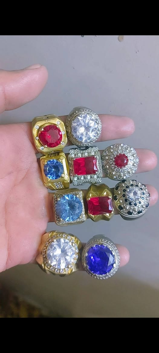 سلام عليكم. مجوهرات موزنايت ياقوت احمر زارگون صياغة القالب نحاس ابيض ونحاس اصفر الشراي الي على باب الله يراسلني يستفاد بيهن


**إذا كنت صاحب هذا الإعلان وتريد حذفه لأي سبب، رجاءا أرسل رسالة إلى الدعم الفني**