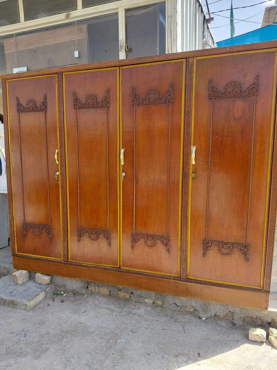 كنتور ابو الاربعه صاج مستعمل ضهره جرجوبه عنوانه كوت حي الجهاد شارع النجارين نجارة ومعرض الحجامي الاتصال او مراسلة الصفحه ***********

