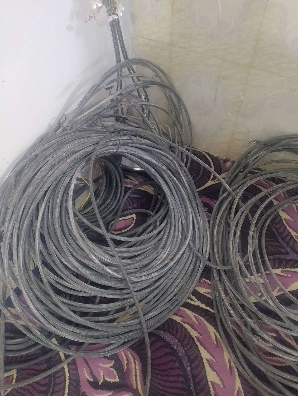 كيبل ابو ٣ حراري ضد حريق نحاس مليون بل ١٠٠ سيم اصلي ***********
