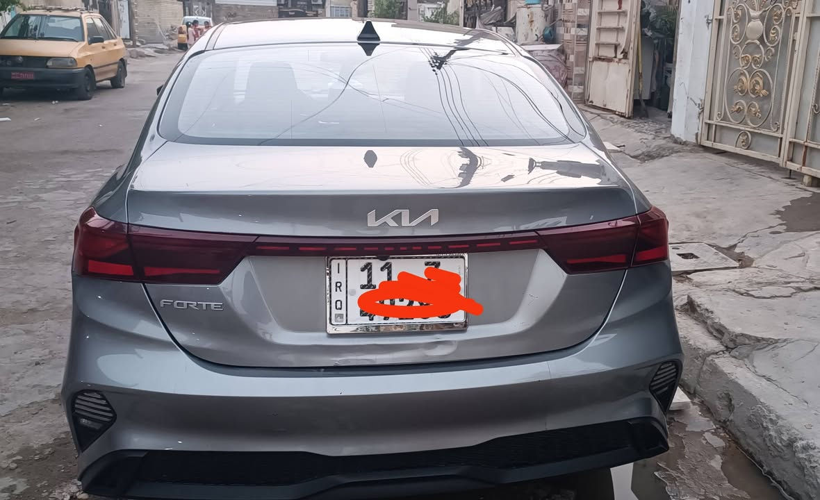 السلام عليكم
كيا فورتي 2023 فئة LXS

حادث جانبي كما موضح ب الصور بجم كبس

• محرك ٢٠٠٠ دوش مكفول

• كير عادي واتو ٨ سرعات

• رقم بغداد مرقمها على ايدي

• ماشيه 58 كيلو تقريبا 

""المواصفات :-

-رادار 

-تحديد مسار

-قياده ذاتيه 

-تحكم ستيرن جهتين

-شاشه كبيره 

سيارة جاهزة

مكاني بغداد رئاسة العبيدي

سعرها 155$ وبيها مجال بسيط


**إذا كنت صاحب هذا الإعلان وتريد حذفه لأي سبب، رجاءا أرسل رسالة إلى الدعم الفني**