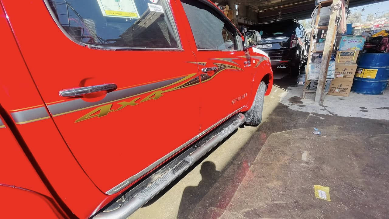 سلام عليكم فور ويل 2011 كير وتوماتيك رقم وسنويه وهزه جديد كفاله عامه من ضربه والبارد والفتح  عدا لي مشر اثر شخط سياره احله من صوره سعوديه اصل ترهم  مراوس     مكاني كربلاء طريق نجف ***********
