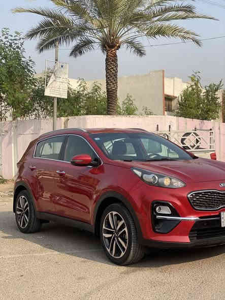 سلام عليكم 
كيا سبورتج 2020 خليجي 
سياره مكفوله كفاله عامه غير بـس بارد على كد شبر باب السكن 
رقم بغداد الجديد 
مواصفاتها 
-شاشه كبيره 
-كامره دواره 
-فول تحكم ستيرن 
-داخل عسلي 
-حساسات خلفيه 
-حساسات خلفيه 
-اشاير بلمري 
-قطعتين تبريد 
وبعد بيها هواي مواصفات معروفه 
رايدها ب189 
مكاني بغداد صليخ ال600
إჂ̤ ستفسار ***********
