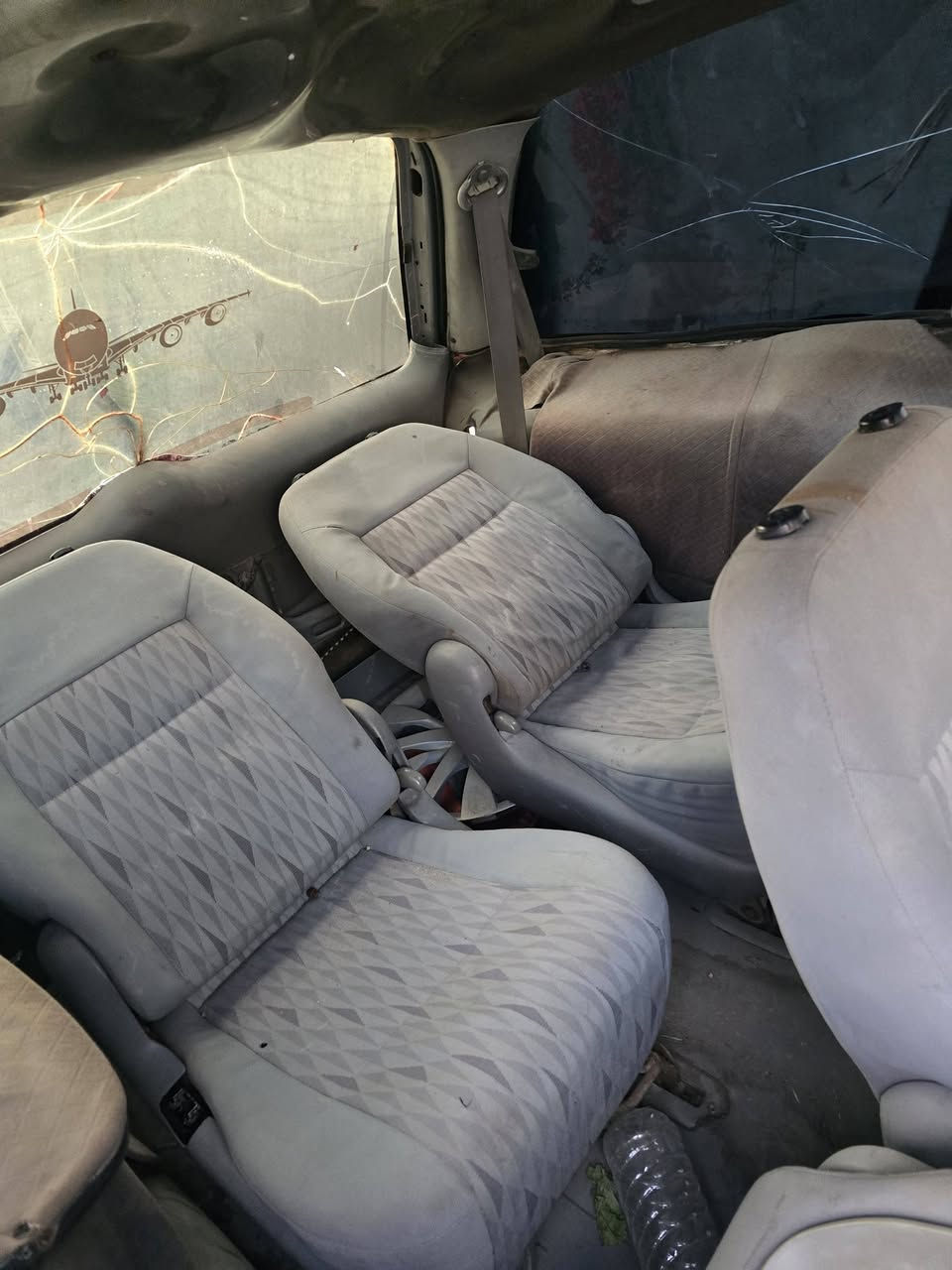 سلام عليكم سياره للبيع موديل 2003
محرك كامري اوتمتيك السياره عايزه نواقص شي قليل 
مكانه نجف بدونه راعي مكفواله عن السرقه عن اي شي 
رقم المبايل/+9647800713692
السعر 23بيه مجال
