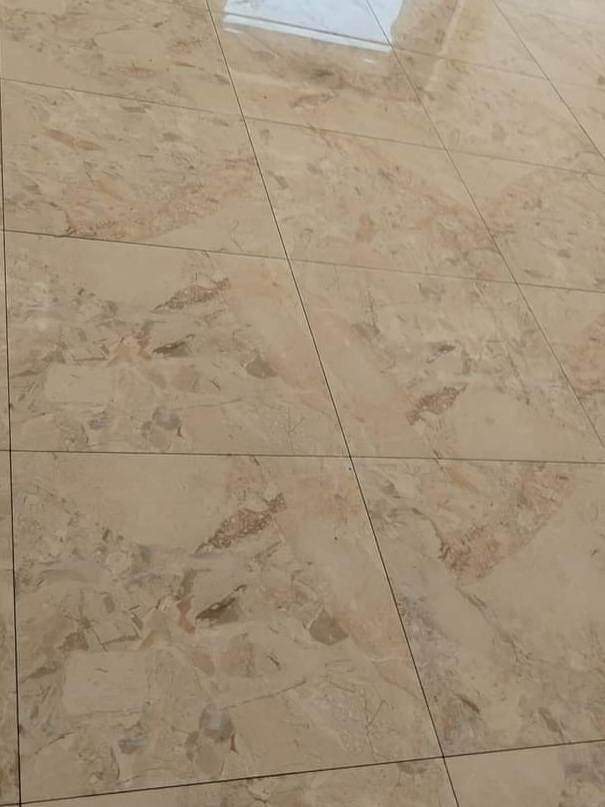 سلام عليكم شتغل تطبيك بورسلين +سيراميك الخالع وتنضيف وتطبيك رقمي ***********
