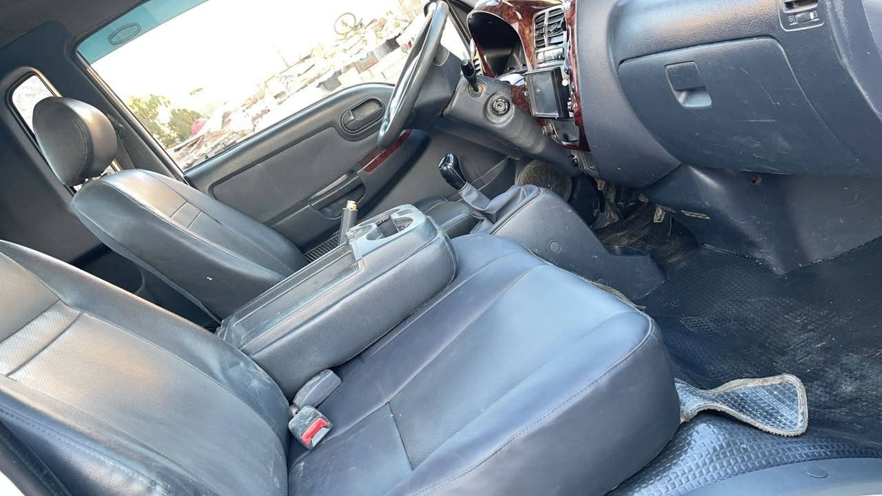 سلام عليكم 
كيا فحل 
موديل 2007
بم ونوزل ميكانيكي 
محرك مسكر
مكفول شاصي ومحرك وكير وكسل
تخم تاير خلفي محور 14
رقم بصره صدامي
 سنويه ساقطه 
بدون تحويل اكفله سرقه وعشائر 
سياره جديده
السعر 68
المكان بغداد 
***********
