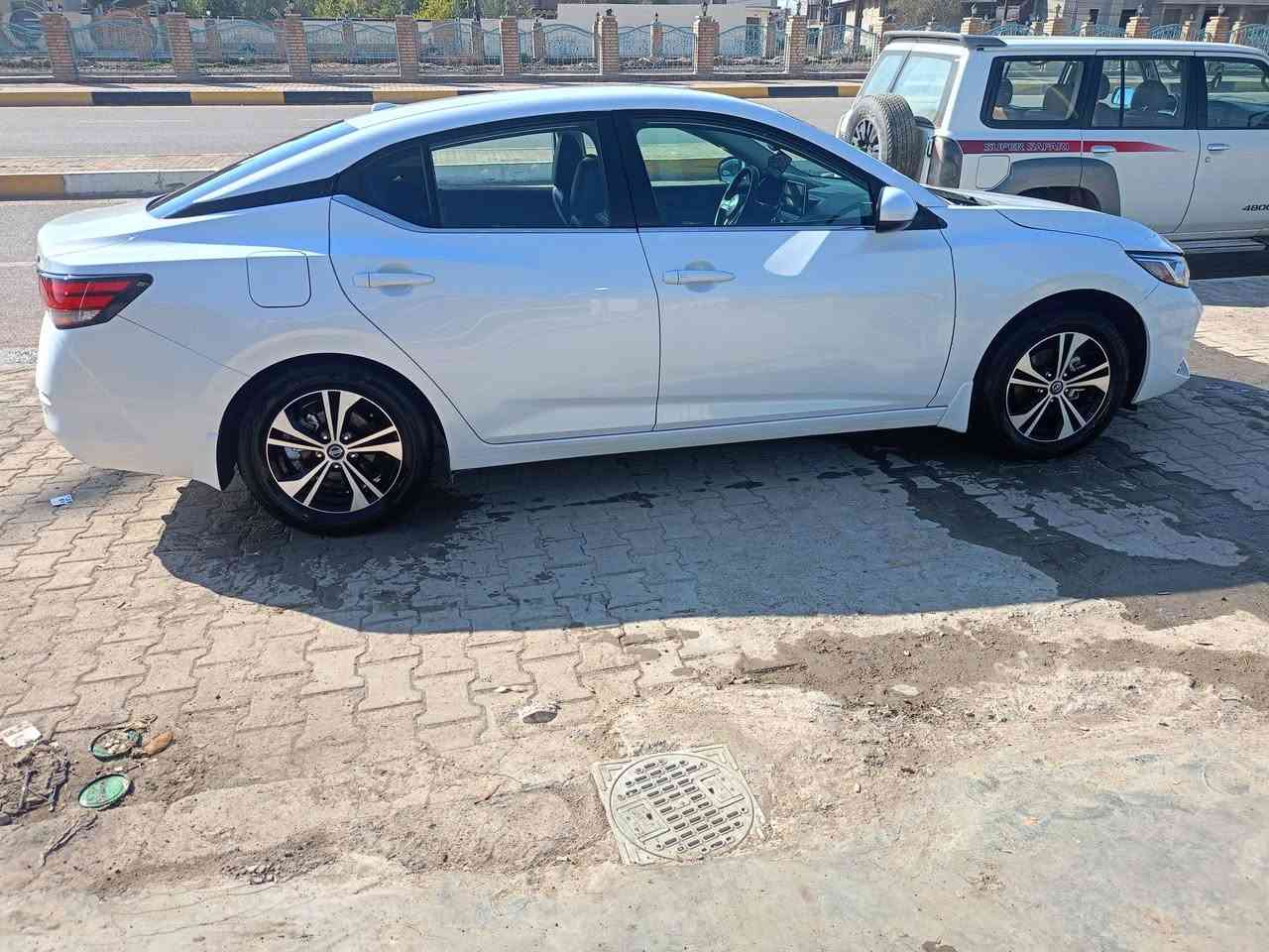 سنترا 23 رقم ديالى بسمي ضرر بنيد شطح بدون دواخل شرط سيارة جديدة بمعنى محرك 2000 للبيع او مراوس بالنترا أو فورتي 2017 للاستفسار مراسلة الصفحة أو الاتصال على ***********،،،
