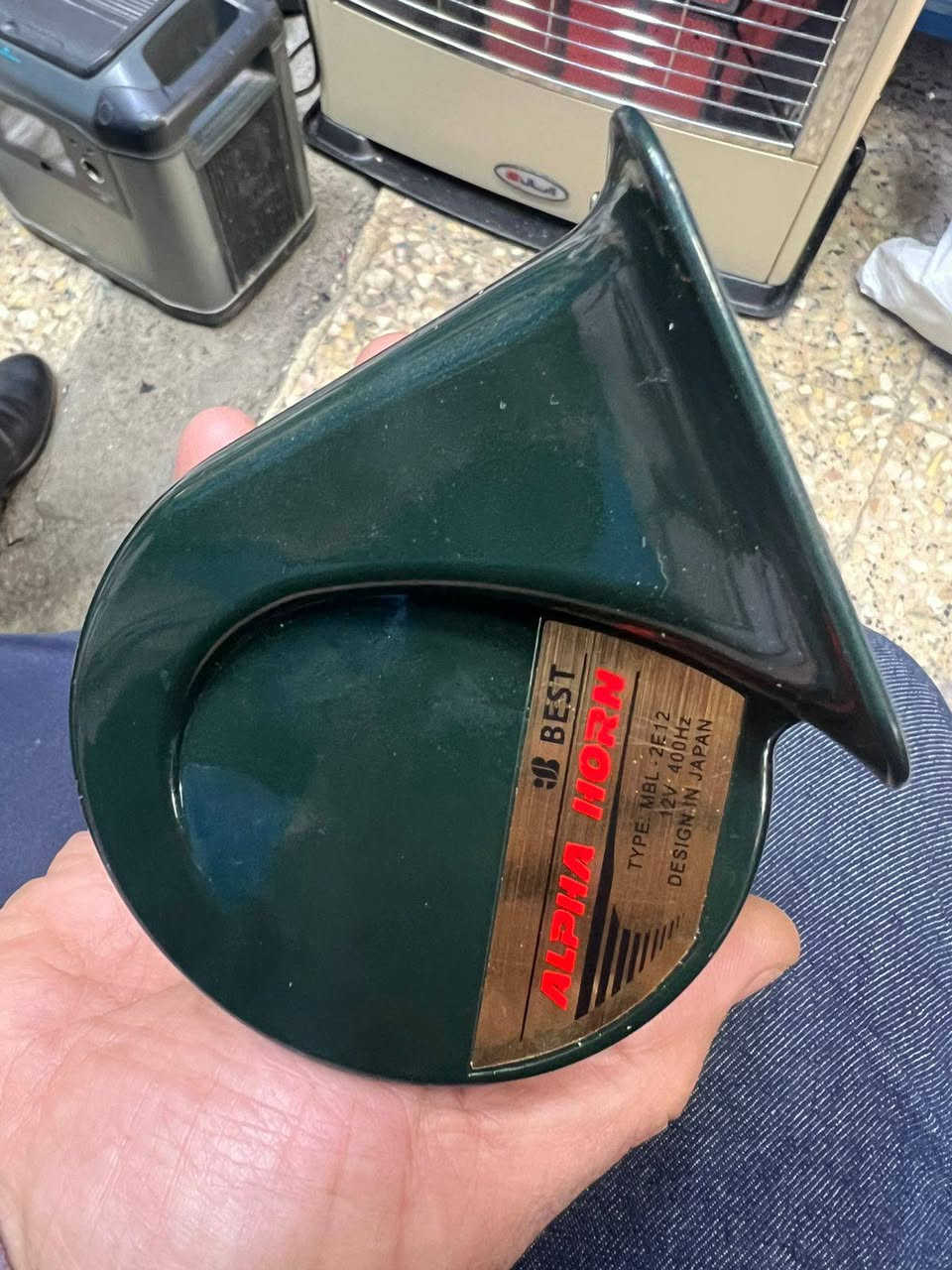 السلام عليكم 
تتوفر هورن طاط صوت عالي ياباني جديد مع الضمان يرهم مع جميع السيارات السعر 15 الف 
***********
