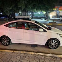 اكسنت ١٥ خليجي محرك ١٦٠٠  بسمي السيارة بيهه قطعتين صبغ فقط غير شي اني ...