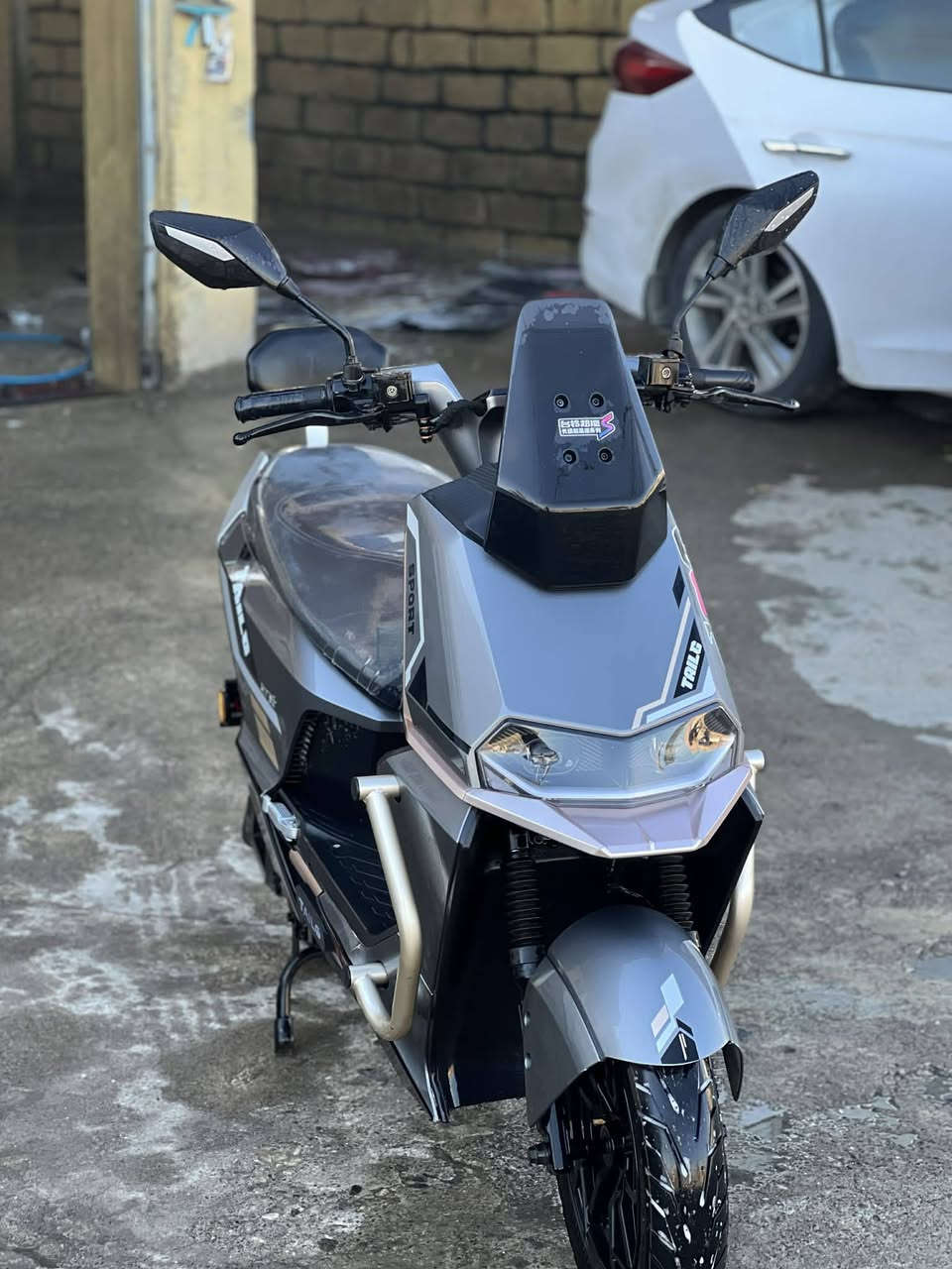 السلام عليكم دراجه للبيع نوعيه تايلج
1ــــــــ6بطاريات دبل مسطره 
2. ملف 2000وط نحاس 
3ــ دراجه فول نضافه 
4 سعر 1000 قفل 950الف  
سبب البيع محتاج فلوس


**إذا كنت صاحب هذا الإعلان وتريد حذفه لأي سبب، رجاءا أرسل رسالة إلى الدعم الفني**