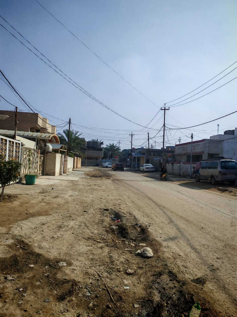 بيت مساحته133متر طابو صرف العنوان كريطعه شارع يربط بين الجامع وبيت حسان
شارع20متر مكانه روعه
يباع تفليش

استفسار اكثر الاتصال بل رقم
مكتب وعقارات الوارث
***********
