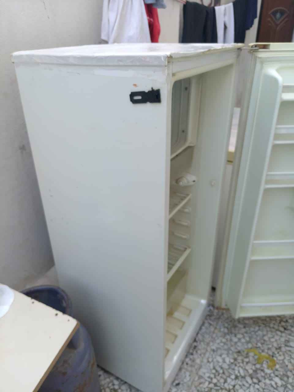 ثلاجه للبيع حجم الوسط نوعيه درجه اولى كريازي شرط التجميد على الفحص ما اعرف حجمها شقدر 100 وبيها مجال بسيط النجف, العراق


**إذا كنت صاحب هذا الإعلان وتريد حذفه لأي سبب، رجاءا أرسل رسالة إلى الدعم الفني**