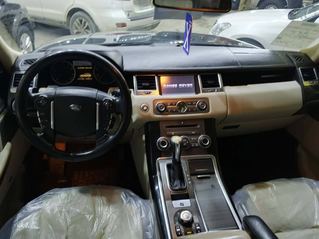 السلام عليكم سياره رانج موديل 2011 سياره فول 1-1 خليجي مكفوله مكاني نجف سعر 165 ‏‪***********‬‏

