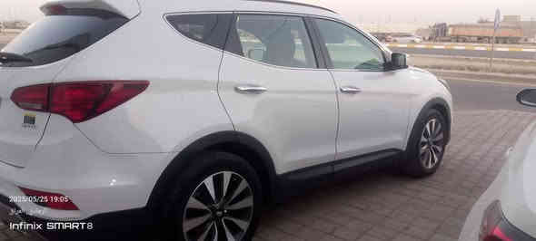 اسلام عليكم
سنتافي 2017 وارد امريكي 
قطعه واحد صبغ
رقم بغداد الجديد بأسمي
محرك 2400 GDI
بردات خلفيه
كشنات تدفئه امامي خلفي
حساسات خلفيه كامره خلفيه
رادار جانبي 
استيرن تدفئه
كشن السائق كهرباء
ماشيه 142 كيلو
السعر 16.000
مكان السياره الانبار الرمادي
***********
