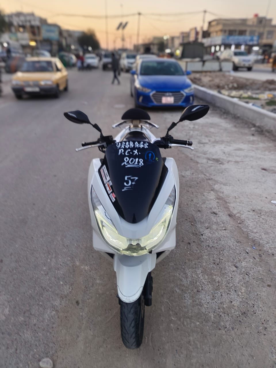 سلام عليكم بيس اكس جيل الثاني ياباني مكينه150ماشيه24 دراجه شلعه معدل حلوه حسات كهربيات كله شغال سعر1750 عنوان مدينه الصدر رقم. ***********
