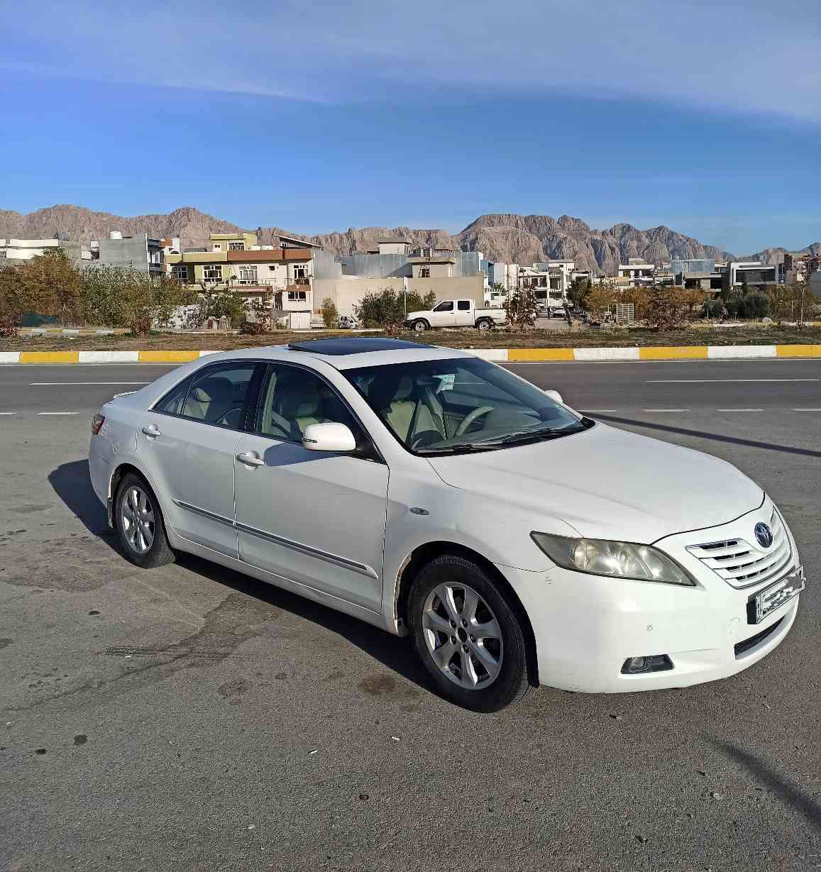 کامری 2008 فول مواسفات رەقم سلێمانی سەنەوی نوێ .گێرو مەکینە بەشەرت .هەموشتێکی بیلاد شەریکە هیچی دەستکاری نەکراوە بستێک سبوغی لەبنی دەرگای سەکن  هەیە سۆنەریش دانراوە. 138 ڕۆیشتوە  نرخی 120معامەلە شوێن ڕانیە .ڕەقەم تەلەفۆن *********** رانية, السليمانية
