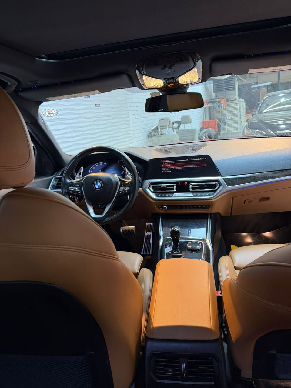 بي ام دبليو موديل 2022 
حجم330 مكينه2000تون تيربو ..
فول مواصفات ..
(( بجم كبسسسس ))

فتحه /شاشه ديجيتل/كامره خلفيه/كشنات تدفئه وكهرباء تحكم/هيتر ستيرن /بصمه ابواب وتشغيل /مري كهرباء/تشغيل عن بعد /لايتات امامي متحرك ويه الستيرن / لد داخلي متعدد الالوان /داخل جلد ولون عسلي ..الخ

السياره عليه اكزوز من امريكا 
وعليه كاربون فايبر حقيقي 
وعليه دبلات ولويات من امريكا 

ماشيه 29800 مايل يعني 30
حادث /
باب و جاملغ خلفي جهه سايق كلير
ايرباك ستيرن فقط .
السياره جديده بمعنئ كلمه

السعر المطلوب

282 .  ورقه وبيها مجال

هذا رقمي ***********
مكان سياره بغداد الجادريه
