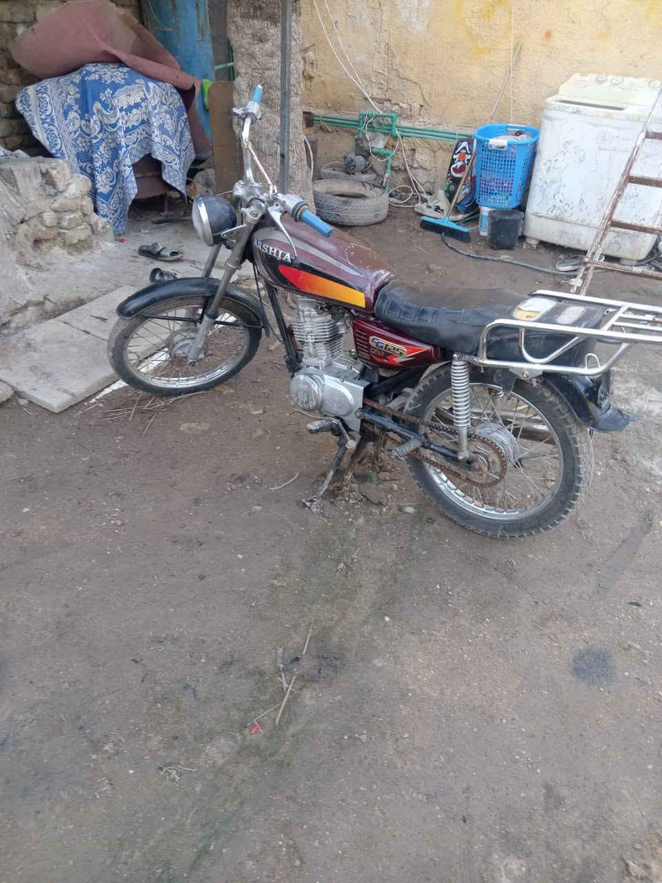 للبيع اربعه كير كلك مكينه ارشه 20دراجه حلوه مال شغل شراي اتصل ‏‪0771 674 4989‬‏ السعر 250وبيه مجال
