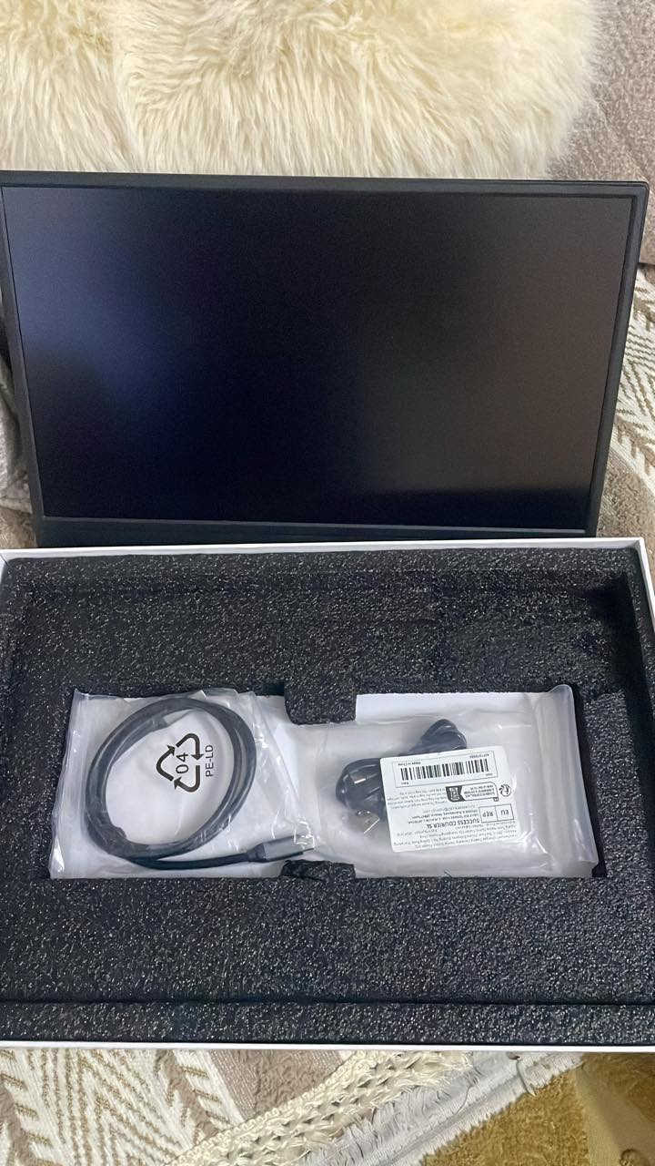 portable monitor FULL HD HDR سعر ٨٥ الف  مع توصیل


**إذا كنت صاحب هذا الإعلان وتريد حذفه لأي سبب، رجاءا أرسل رسالة إلى الدعم الفني**