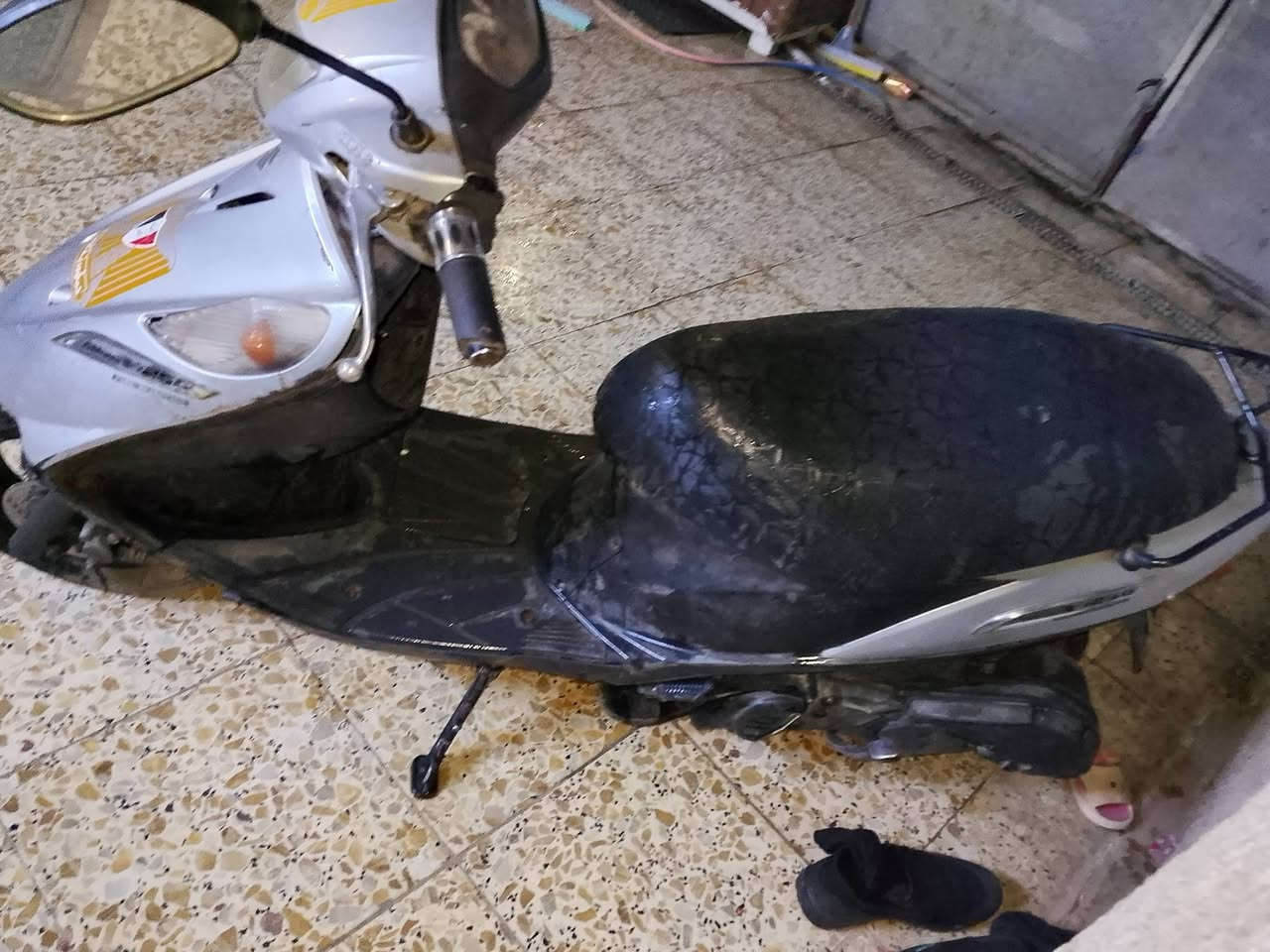 دراجه ادرس ياباني مقفوله سعر 325 منطقه المعالف ***********
