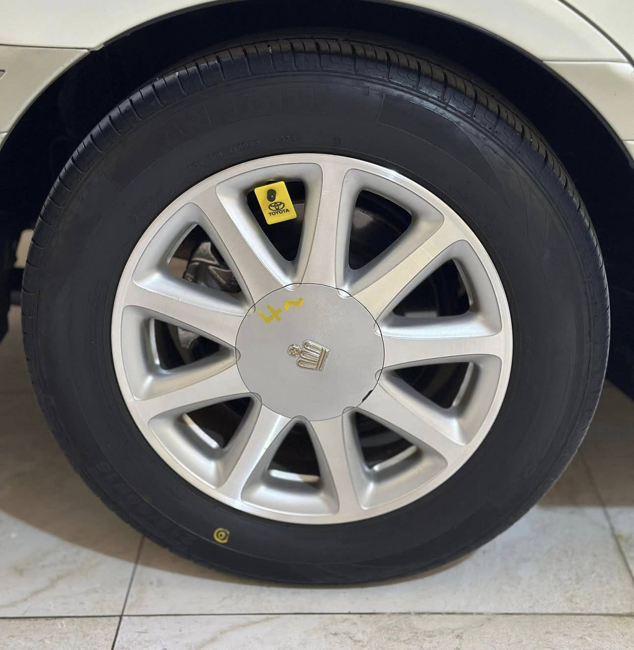 جنون ملكه رقم بصره الجديد بسمي  موديل 2002 كفاله عامه شرط زيرو 3 دكم كرستال اصل كشنات جلد بلاد برده خلفيه ديفور الجبير تحويل فوك وجوه نجف ويل نجمه اصلي لايت زنون ماشيه 75 الف شاصي 75 سياره جديده كلش السعر 163 وبيه مجال بسيط للشراي*********** مكاني بصرة المدينة
