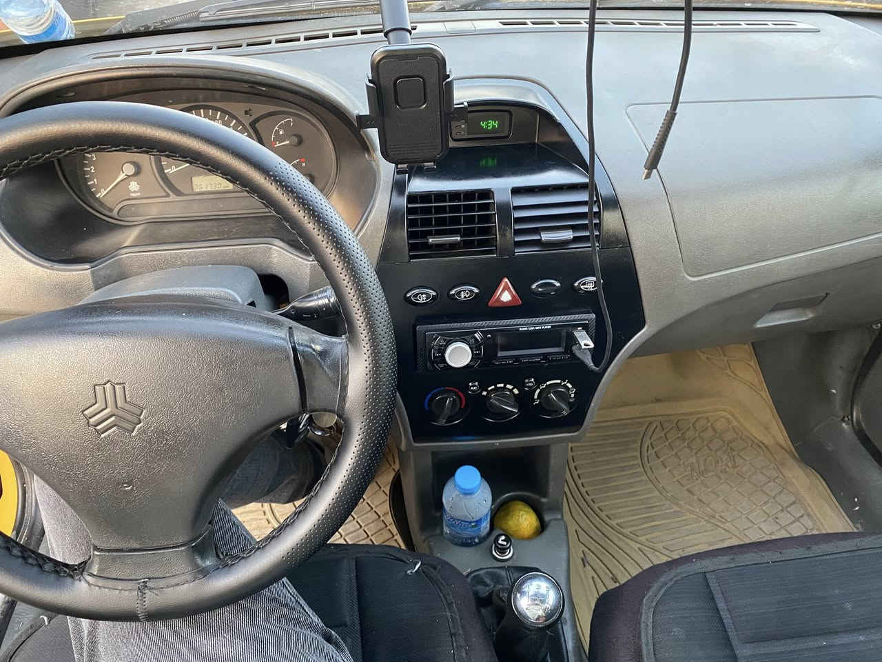 سلام عليكم طيبة موديل 2015كير و محرك خير من الله الگشر گدام عينك رقم جديد سنويه لحد شهر 11جديدة دواخل نظيفة كوبون بنزين بيه هيئة و غرامات اني مسؤل عنه رقم بغداد سعر 41 وبيه مجال ***********مكان السيارة طوزخورماتو
