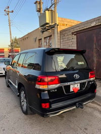 لاندكروز VXS • ٢٠١٨ • ماشي ١٦٢ ألف