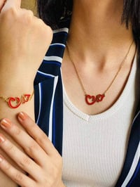 طقم قلادة وسوار • غير قابل للصدأ • متوفر ذهبي أحمر فضي