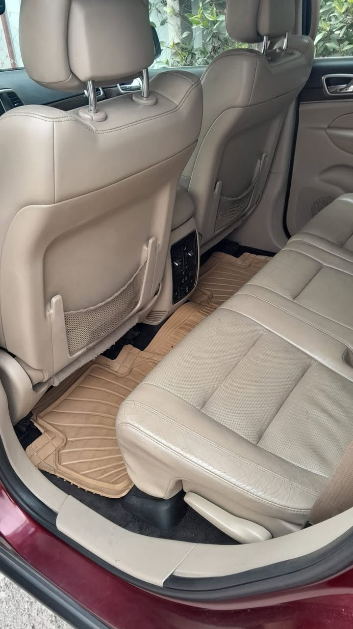 السلام عليكم جيب 2017 مكفولة بس الدعامية الامامية صبغ السعر 270 للاستفسار ***********
