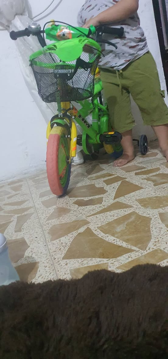 مرحبا للبيع ٣٥ ماخذي ٦٥ نضيف بس بلبيت يلعب الطفل مكاني حريه الاولى


**إذا كنت صاحب هذا الإعلان وتريد حذفه لأي سبب، رجاءا أرسل رسالة إلى الدعم الفني**