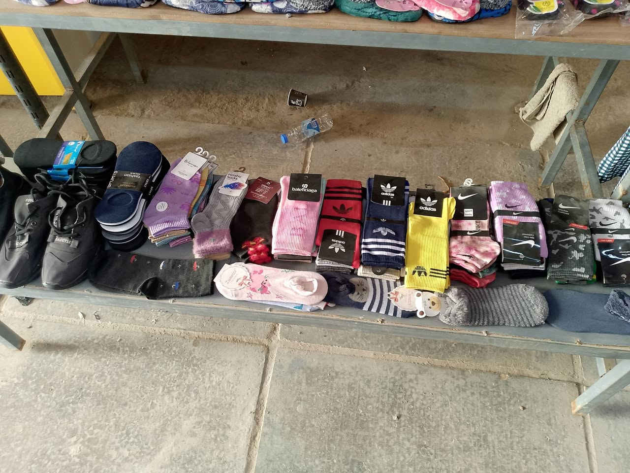 سلام عليكم
ملابس للبيع سوق حميد الكبير 
الاسعار مناسبه 
محل الزاملي بادارة ابو امير


**إذا كنت صاحب هذا الإعلان وتريد حذفه لأي سبب، رجاءا أرسل رسالة إلى الدعم الفني**