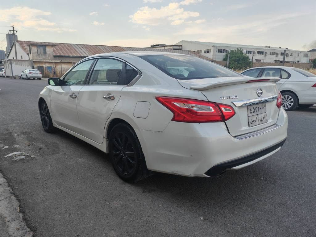 Nissan Altima SV 2016 
٣ پارچەی سبوغە بۆنیت چاملغی پێشی لەگەل چاملغی پشتی نرخی خوار بازار ٩٣ وەرەقەو مەجالێکی زۆر کەم شوێن هەولێر 
*********** أربيل, العراق

