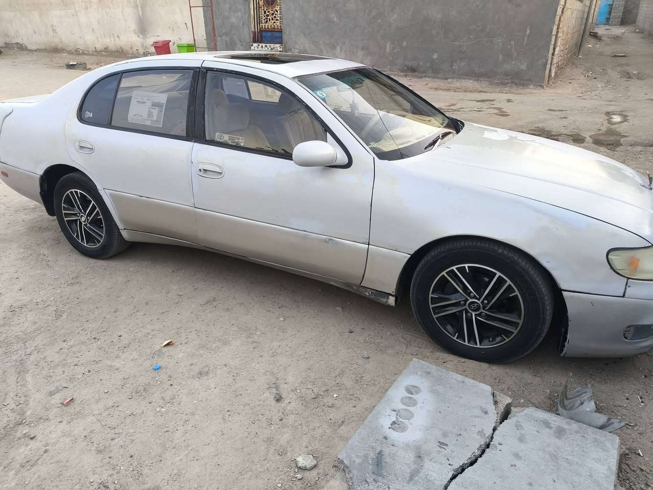 السلام عليكم ارستو للبيع كفالة كص ونقل رقم بصره سنويه لل30 محرك وكير 3000فيفيتي مكفولات حداده حلوه كهربائيات كلهة شغاله السعر 35 بي مجال مكاني البصره الهارثه ***********

