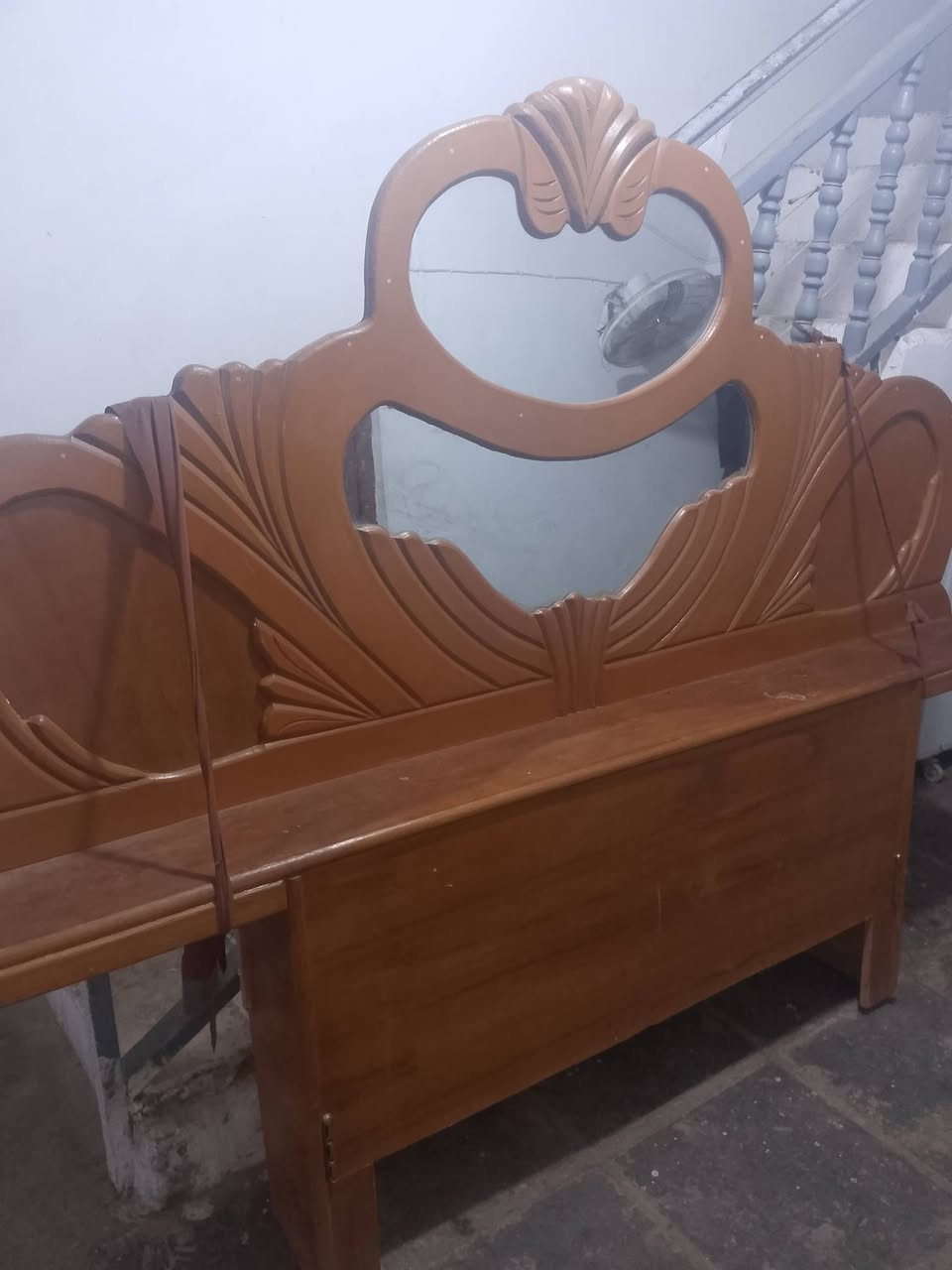 تاج جربايه تسكام اخو جديد 40وبي مجال ماطور ماء كسر الكارتون مشتغل بي بس يوم شتريته 125رايده 100وبي مجال بصيط حك الجيه مكان النجف حي المكرمه ***********
