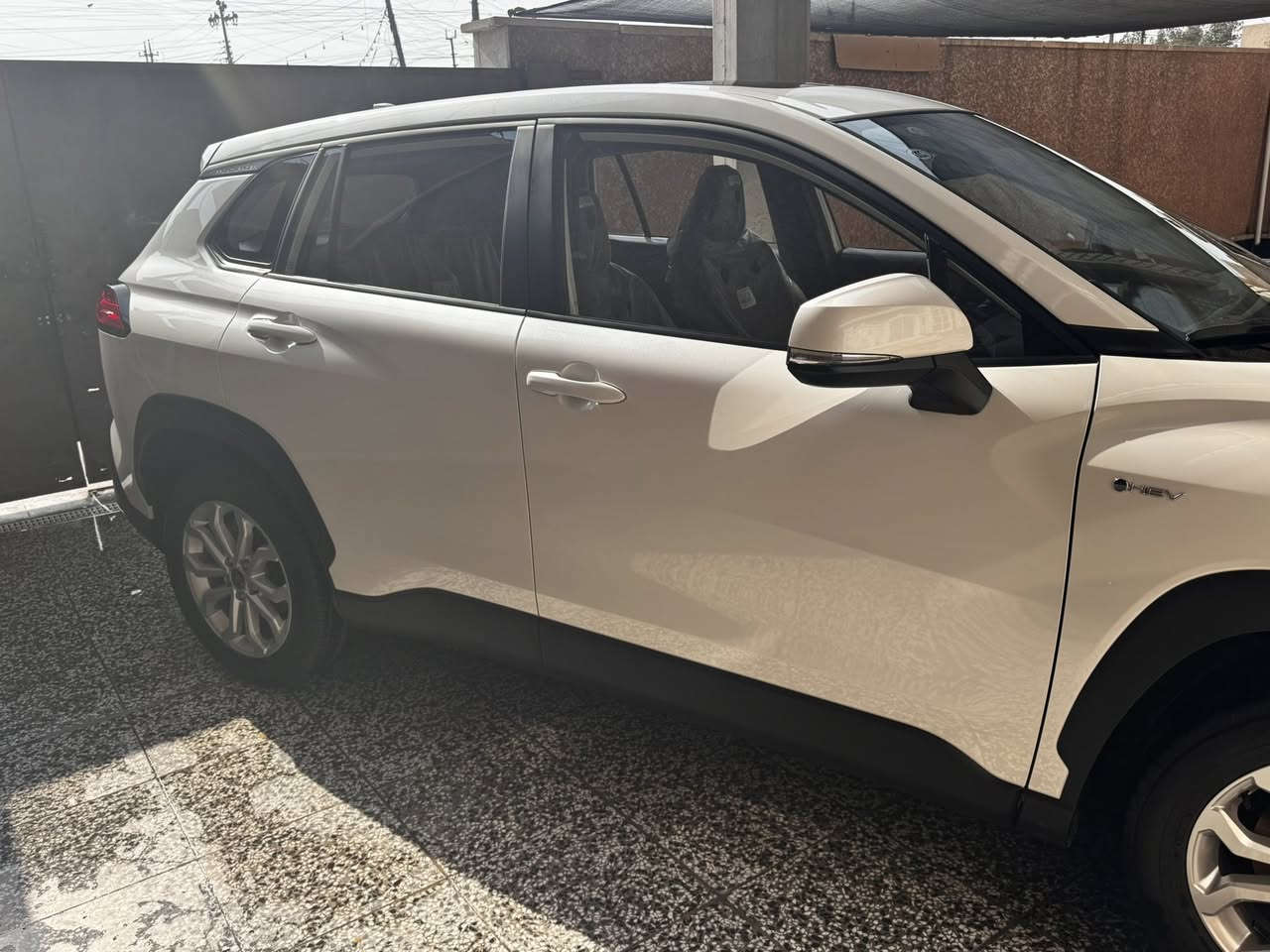 السلام عليكم
تيوتا فرونتلاندر موديل 25
سيارة بحالة الوكالة 
ممشاها 7000 كيلو بس
سيارة مكفولة كفاله عامة من كلشي 
عنوانها بغداد حي اور
للتواصل ***********
