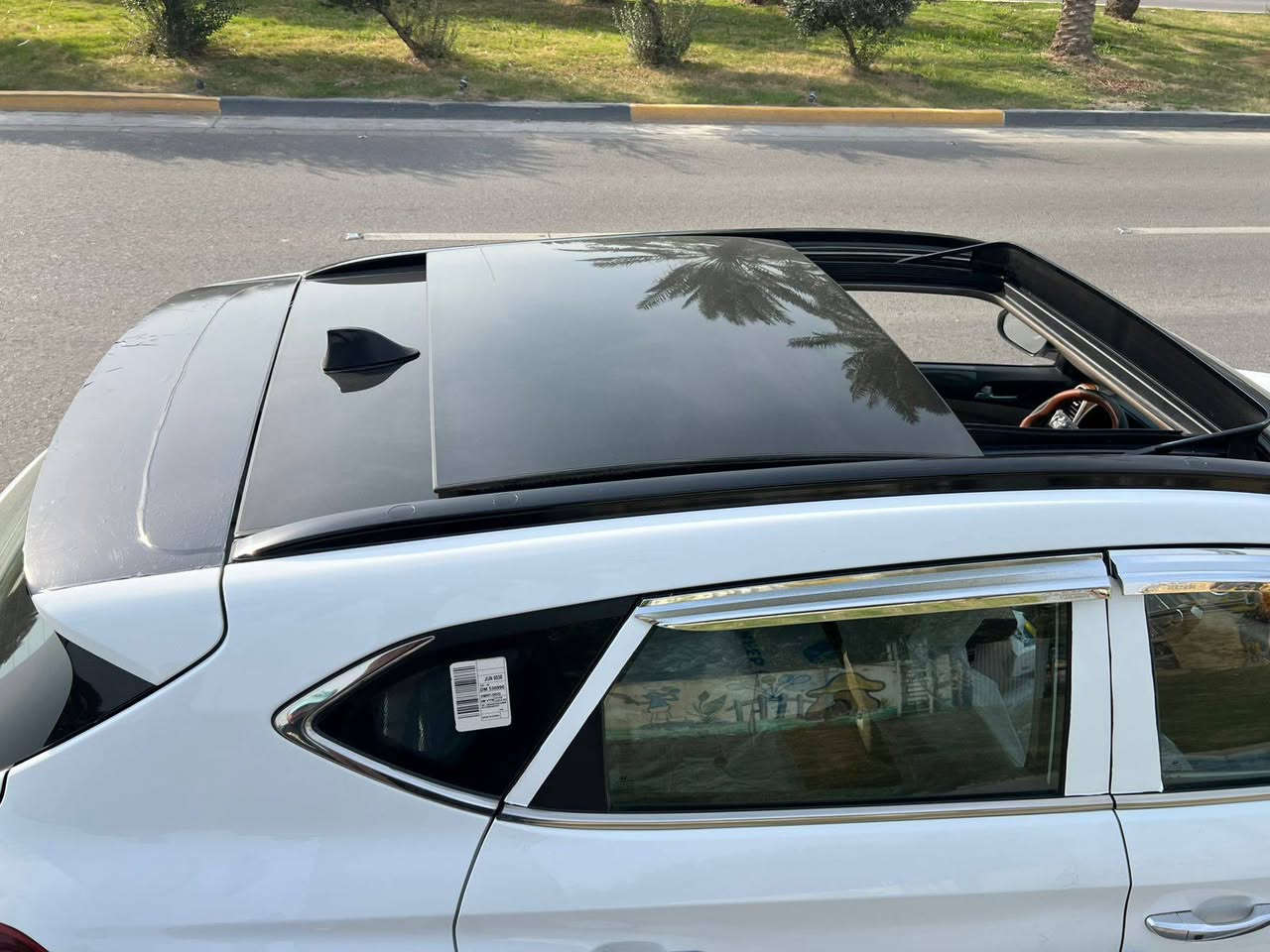 سياره توكسان خليجي للبيع 
ضمان شركة (الكاصد)
موديل ٢٠١٩

فوووول مواصفات ١/١

⬅️السياره رقم بغداد الدولي الجديد
 مشروع وطني مجدد 

ماشية  132ا الف كم
السيارة ب اسمي 
تحويل ثاني يوم

🔺(السياره بيها صبغ  يم قبق البانزين وبيهابارد الباب الأمامي والخلفي الايمن كد اصبع وبيها شخوط أطفالفي باب السائق ورصعه خشم لبنيد)

⬅️ السياره فول كوري اصلي 

⬅️ مواصفاته /
بصمة تشغيل
بصمة ابواب
خمس عدسات
٣ انضمة قيادة
 ٢ كراسي كهرباء
شاشه أبل كار بلي 
الداخل كشنات جلد 
٢ لدات امامية 
ثلاجه بلجكمجه
محرك ٢٠٠٠ دوش
اي بي اس
فول تحكم ستيرن
الدوسات علامة توكسان 
حاجب نهاري
كشافات زينون
الدشبول والغرفه الداخلية كله صاج
حساس امامي 
حساس خلفي
كاميرا خلفية دوارة
مري شفط ويا القفل
عدسات بلمري الجانبيه
سايد بريك بلرجل 
نضام ترحيب
الاضاءة الداخلية هايلوجين
مخرج Aux 
مخرج usb
لد امامي 
اشاير بلمري
يدات نيكل 
قطعتين تبريد
ويل ١٨

⬅️ والسياره جديدة من الداخل ومن بره  
السياره سعره 197 ورقه 

مكان السيارة بغداد
وهذا رقمي.  《***********
