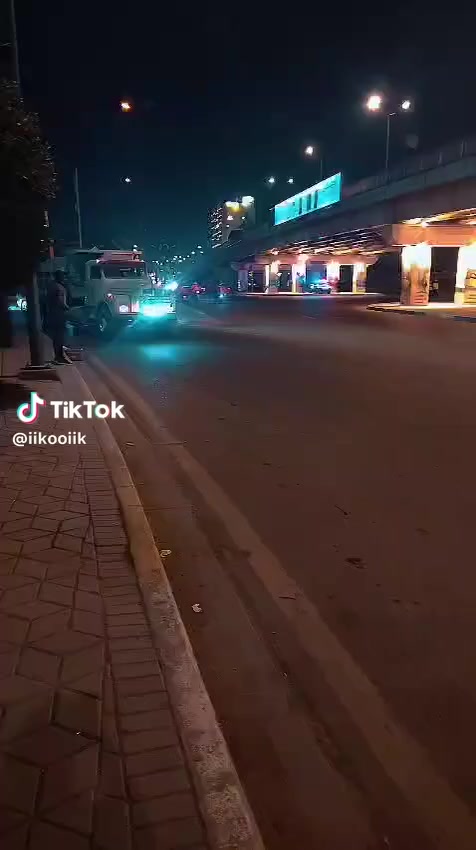 سلام عليكم خويه خلفات جص والله جصه مالفلوجه حديد فول والله ‏‪***********‬‏ والله حديد فول سعر مناسب لطيبين
