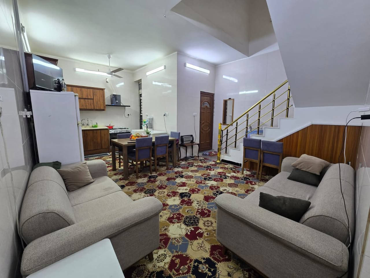 دار للبيع🏠 الحريه البستان قرب صيدليه البهاء بناء حديث المساحة ٦٦
الواجهه 5ونص والنزال12
يحتوي مدخلين الى البيت صاله وهول ومطبخ وصحيات الطابق الارضي
والطابق الاول حولي غرفتين وصحيات
والطابق الثاني غرفه وحولي
 للتواصل على الرقم فقط
***********
غير متواجد على الماسنجر
