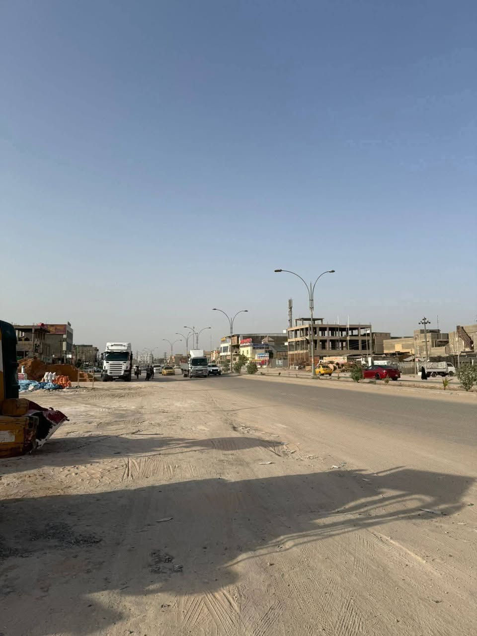 #قطعة_تجارية_للبيع
🏞 / للبيع قطعه مساحه ٢٠٠ م طابو صرف 

             واجهه ١٠ م / نزال ٢٠ م 

🌍 الموقع / شارع ٨٠ سنتر ع الشارع قرب مسجد الرحمن

للأستفسار أكثر مراجعة مكتب 
عقارات أراضي بابل الخضراء للمقاولات العامه والتصاميم الهندسية 
شارع ٦٠ .. عمود ٣٠٠ .. مقابل أستدارة علي بقلي 
الشيخ حازم 
وسام محمد 
أبو حيدر / ***********
