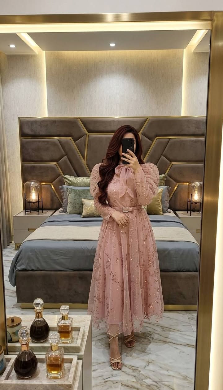 فساتين مناسبات قياس ٣٨_٤٠ الاسعار مكتوبه على كل صوره للحجز مراسلة الصفحه
يوجد توصيل لجميع محافظات العراق


**إذا كنت صاحب هذا الإعلان وتريد حذفه لأي سبب، رجاءا أرسل رسالة إلى الدعم الفني**