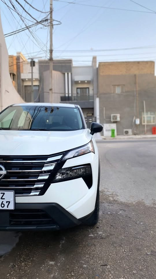 سلام عليكم شباب نيسان روج موديل 24 رقم اربيل سنويه باسمي محرك 1500 توربو موصفات sv سياره جديده معنا الكلمه ماشيه 40 سياره شاشه كبيره حساس خلفي كامره خلفيه تبريد قطعتين رادار امامي خلفي جانبي مكان السياره نجف للاستفسار يرجى لاتصال 
***********
السعر جدا مناسب 
صور الحادث بلمنشور

