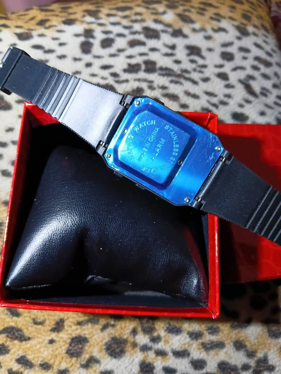 ساعه بهذا الشكل ناطقه الوقت منبه اذان باله امزون سعره ٢٥ الف مع توصيل متواجد على خاص


**إذا كنت صاحب هذا الإعلان وتريد حذفه لأي سبب، رجاءا أرسل رسالة إلى الدعم الفني**