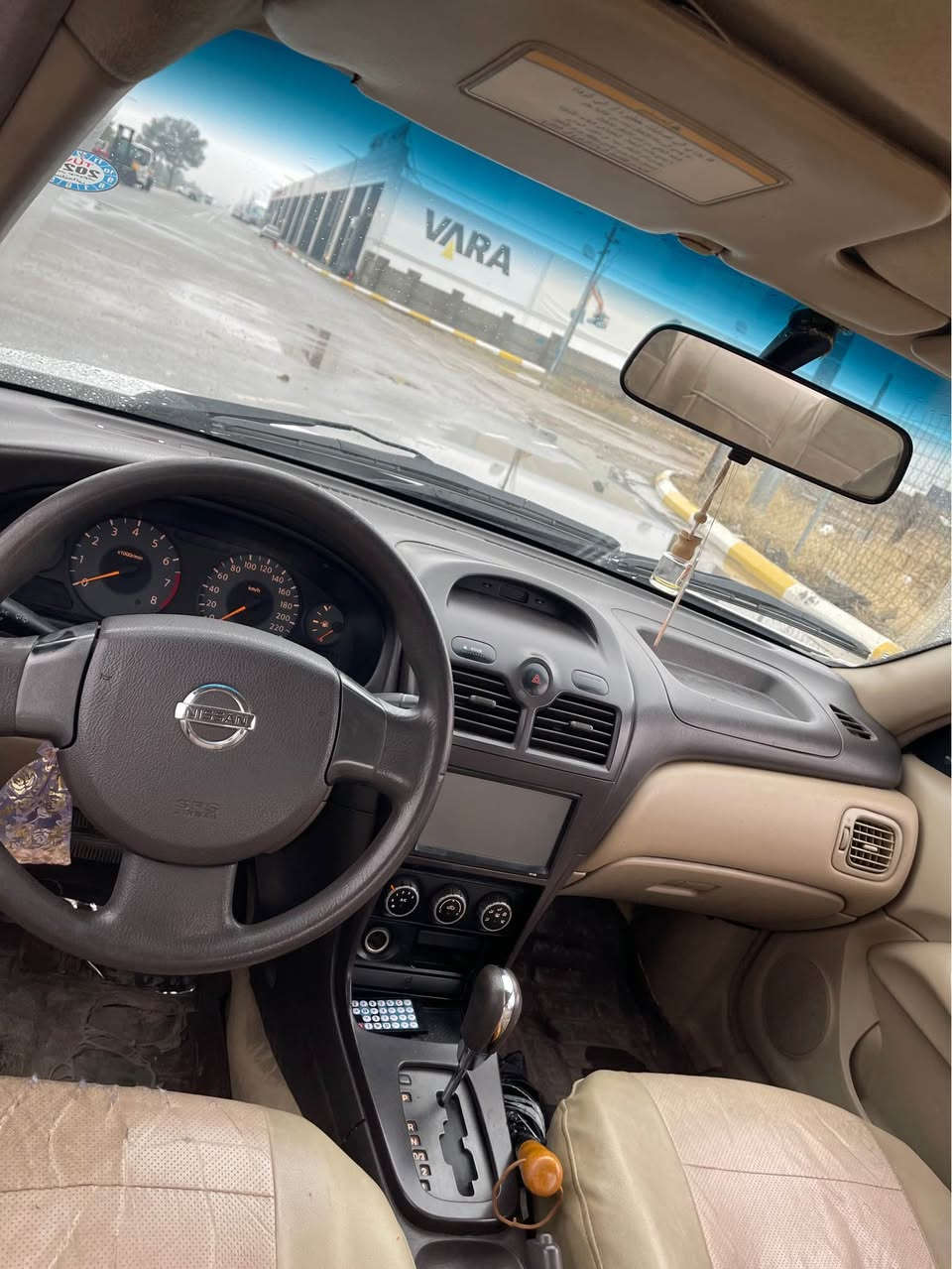 نیسان سەنی
کۆری
٢٠١٠ 
ئۆتۆماتیک
١٩٨ هەزار رۆیوە هەموو گیانی بەشەرت
گێر و مەکینەی نەکراوەتەوە تەقەو ڕەقەی نیە 
سەنەوی تا ٢٠٢٩ تازەیە 
دوو جام کارەبا
تەبرید سارد و گەرم بەشەرت هیچ نووقسانیەکی نیە
دوو پەلەی بچووک بۆیاخی هەیە رەسمی سۆنەریم داناوە
سعری ١٠٥ گەڵا و معامەلە
***********
 ڤایبەر و وەتس ئەپ :***********
سلیمانی
____________________________________ السليمانية, العراق
