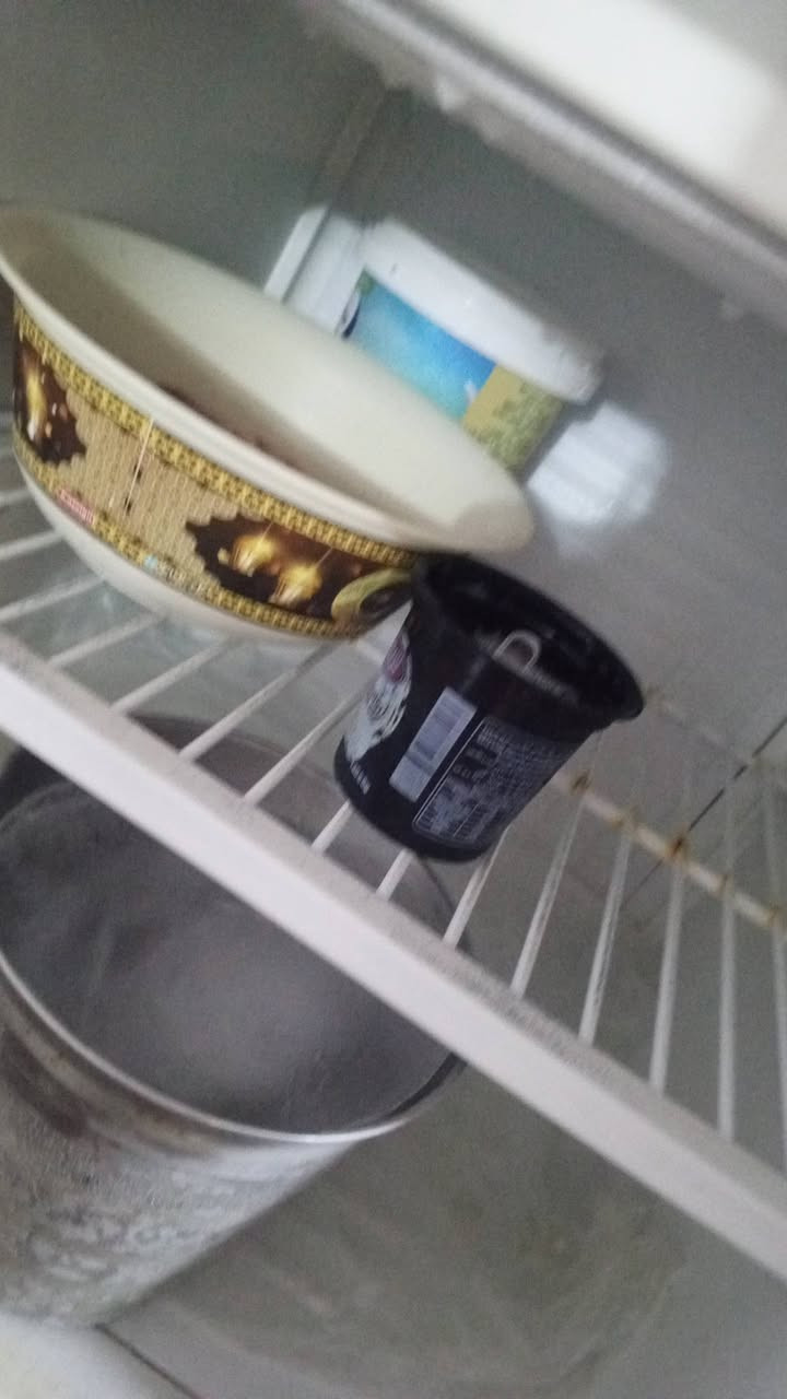 السلام عليكم ثلاجات عدد 2 البيع تجميد فول الله شاهد وبيعهن بسعر مناسب وحده قديمه بس عبالك مجمده وثانيه جديده سبب البيع بيتي وحدي ودبيعهن وشتري وحده وسط مكاني سوق الشيوخ  الاصيبح كرمة حلو


**إذا كنت صاحب هذا الإعلان وتريد حذفه لأي سبب، رجاءا أرسل رسالة إلى الدعم الفني**