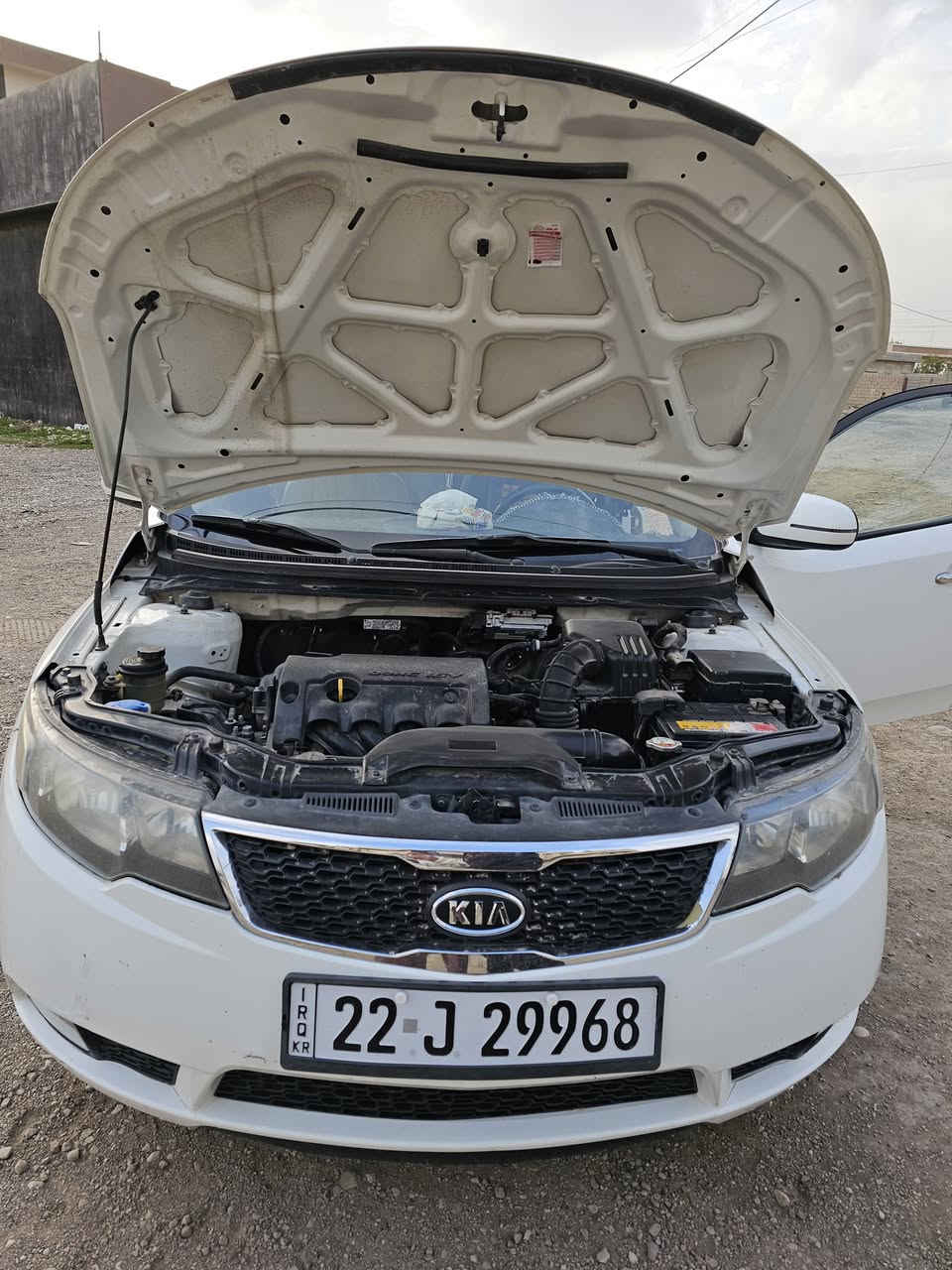 سلام عليكم كيا سيراتو للبيع موديل 2013خليجي رقم اربيل انكليزي سنويه لحد 2027 مكفوله كفاله عامه ماعده شبرين تعديل بارد جاملغ مكينه و كير مكفولات دواخل نضيفه موصفات فول معده فتحه  ممشى سياره 130 الف سعر 119 وبيه مجال مكان سياره كركوك داقوق للاستفسار الاتصال على الرقم ***********
